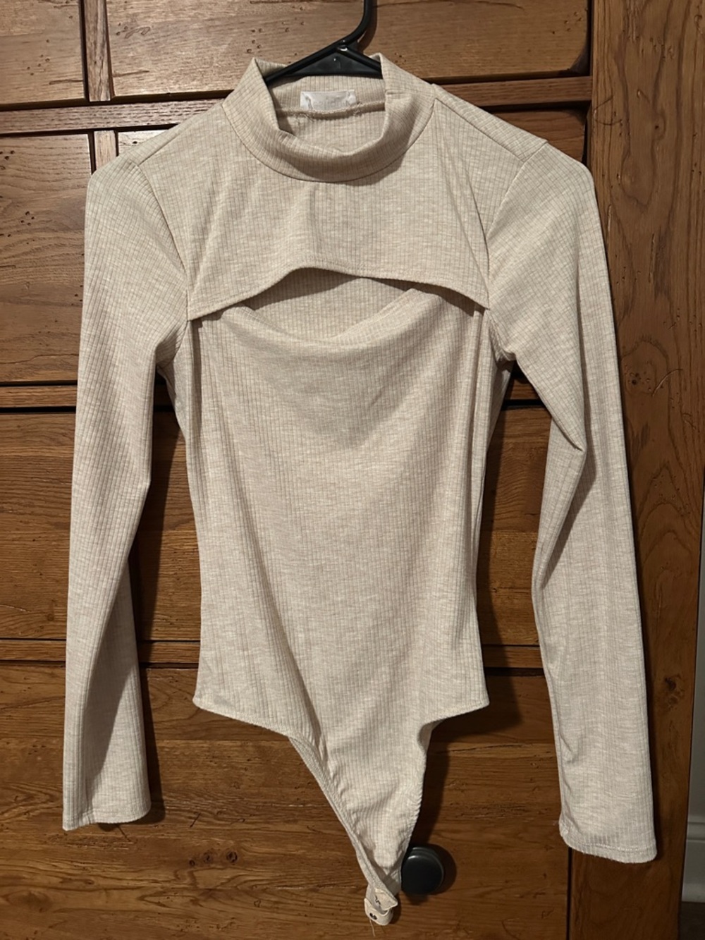 vestique Ribbed Mock Neck Cutout Bodysuit - Cream